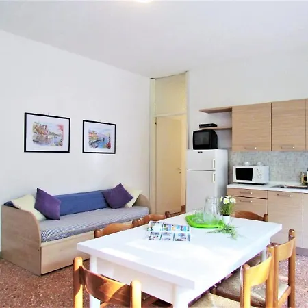 Amazing In Caorle With Communal Pool * Bibione