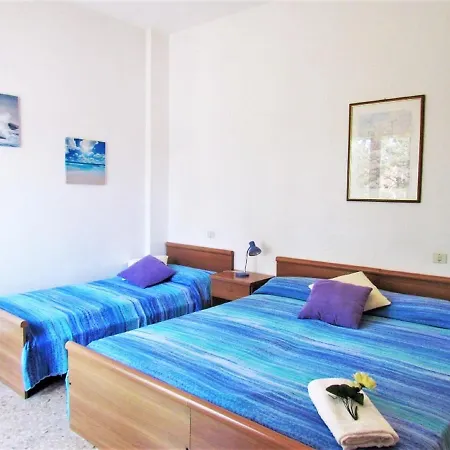 Amazing In Caorle With Communal Pool Apartment