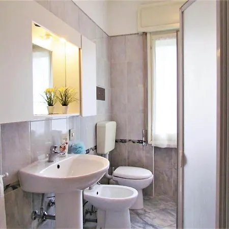 Apartment Amazing In Caorle With Communal Pool
